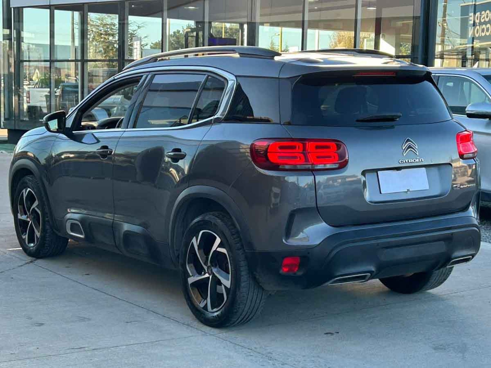 CITROEN C5 AIRCROSS 1.6 AUT 2021 - Foto 4 de 16