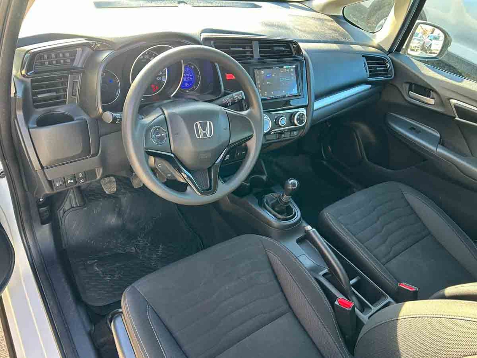 HONDA WR V LX 1.5 2024 - Imagen 8 de 16