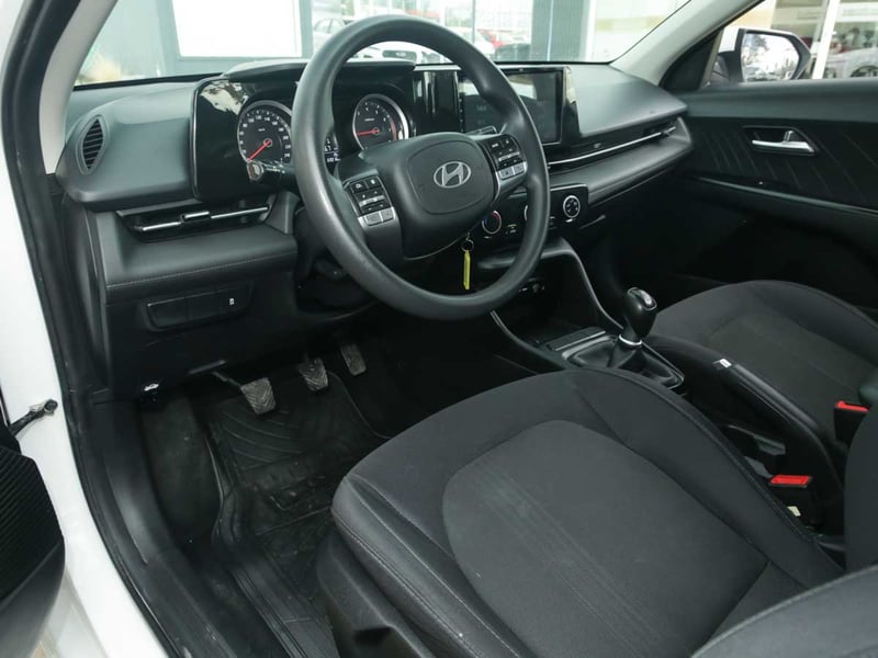Hyundai ACCENT BN7I MPI 1.5 MT 2024 - Imagen 6 de 8
