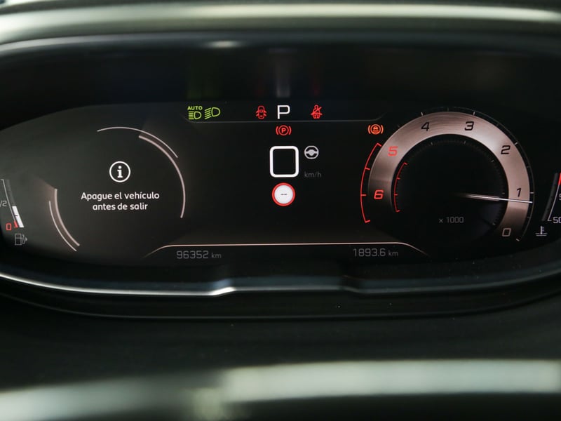 Peugeot 3008 GT BLUEHDI 130 EAT8 2023 - Imagen 5 de 8