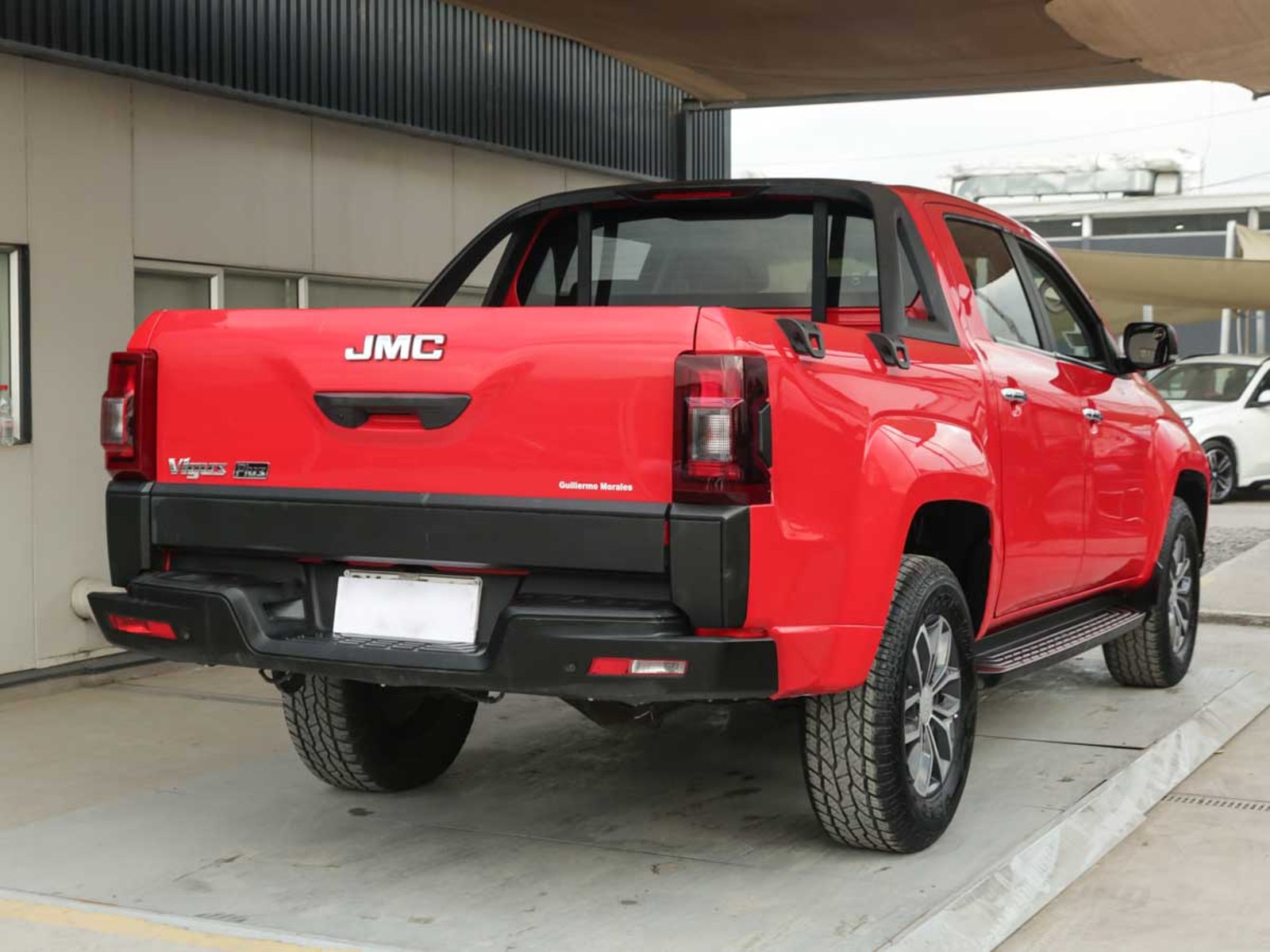 JMC VIGUS 2.4 PLUS DIESEL 2023 - Foto 4 de 8