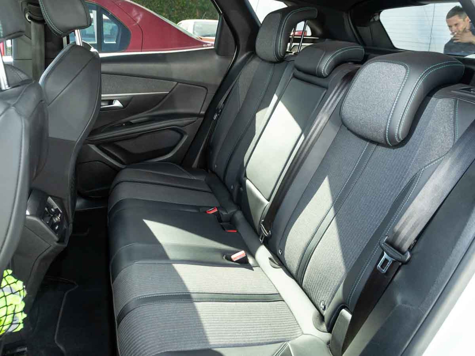 Peugeot 3008 ALLURE PACK BLUEHDI 130 EAT8 2023 - Imagen 8 de 8