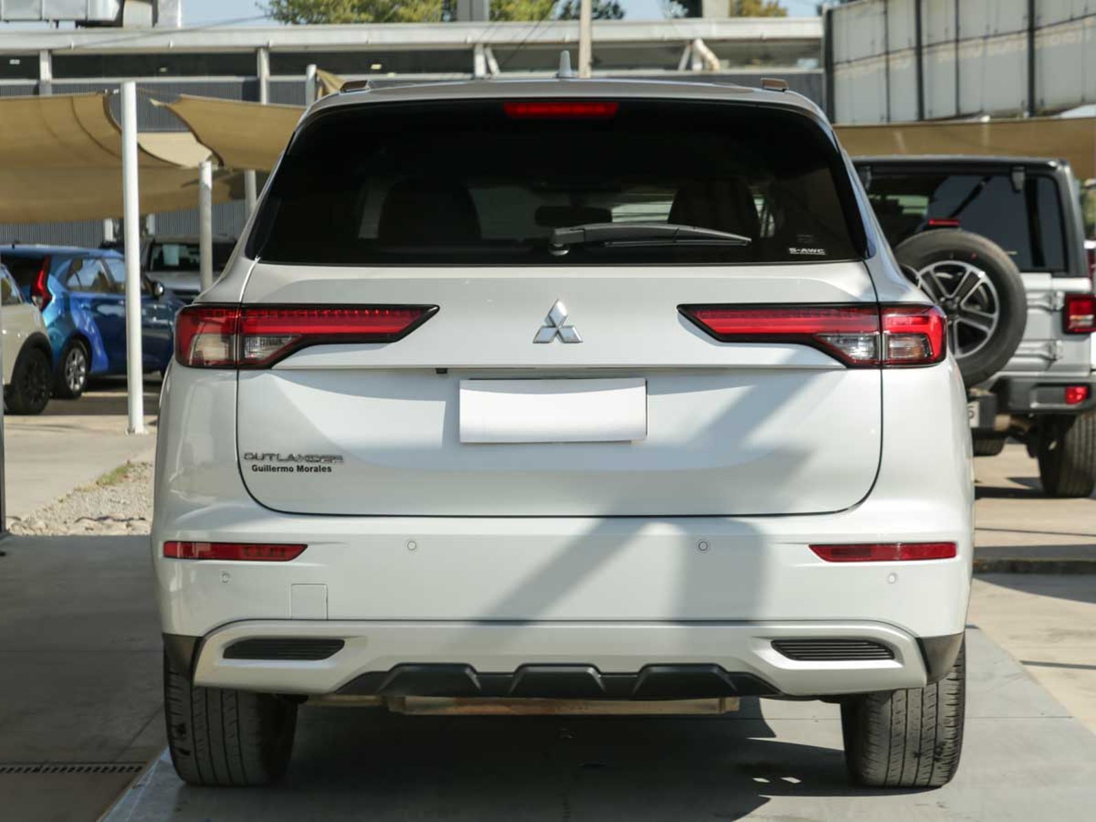 MITSUBISHI NEW OUTLANDER GLS 2023 - Foto 5 de 16