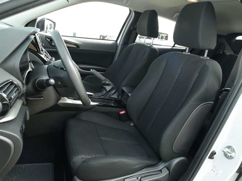 Mitsubishi ECLIPSE CROSS RX 1.5 4X2 AT 2023 - Imagen 8 de 9