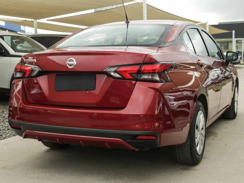 Nissan VERSA SENSE 1.6 2023 - Imagen 4 de 8
