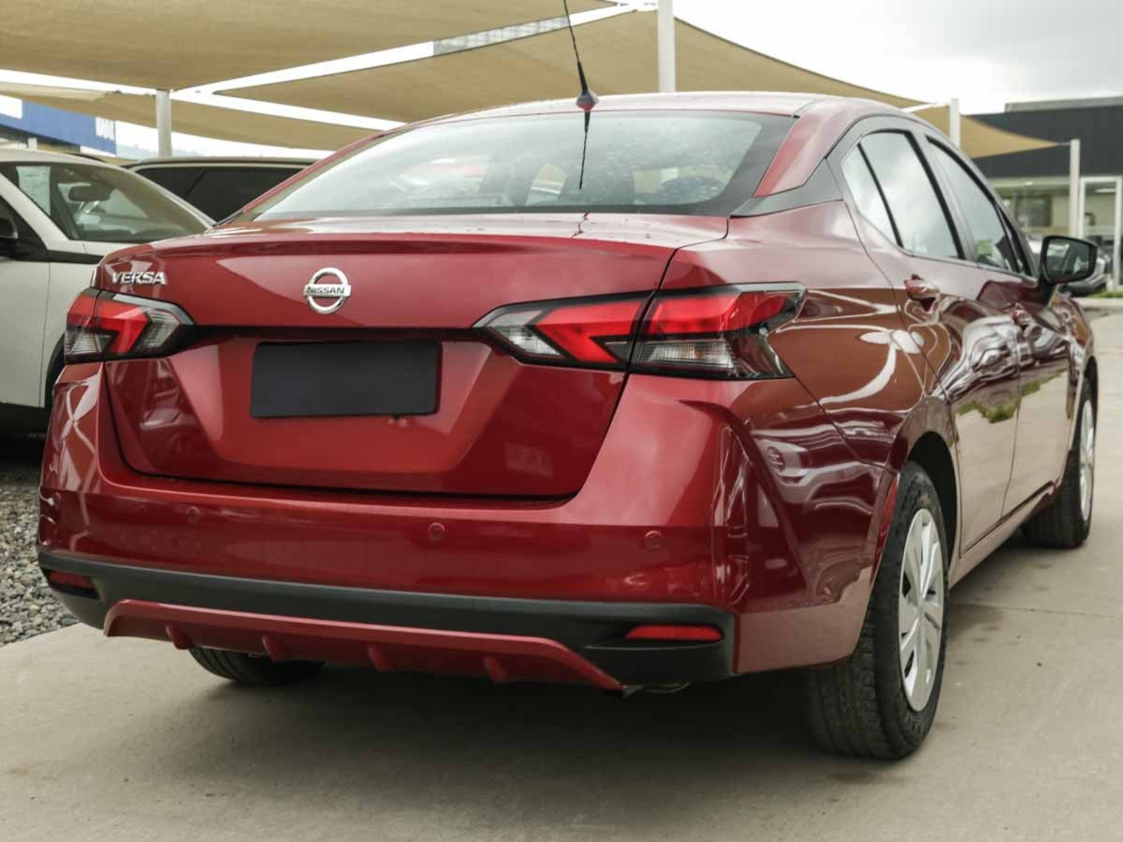 Nissan VERSA SENSE 1.6 2023 - Foto 4 de 8
