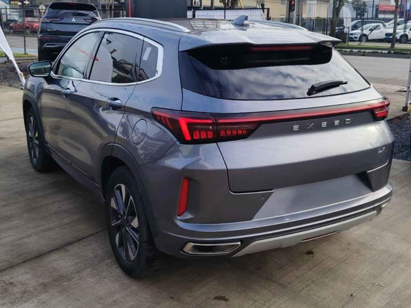 Exeed EXEED LX 1.5T CVT ADVANCED 2024 - Foto 3 de 8