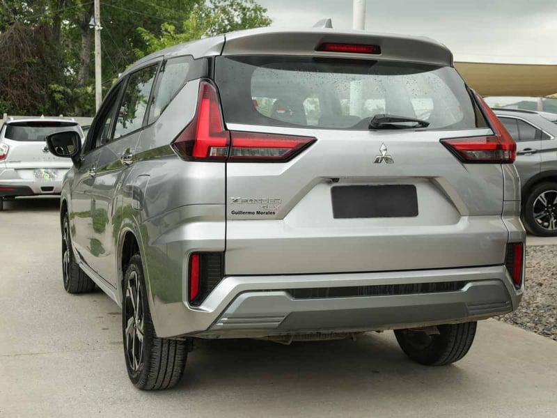 Mitsubishi XPANDER AT GLX 2024 - Imagen 3 de 9