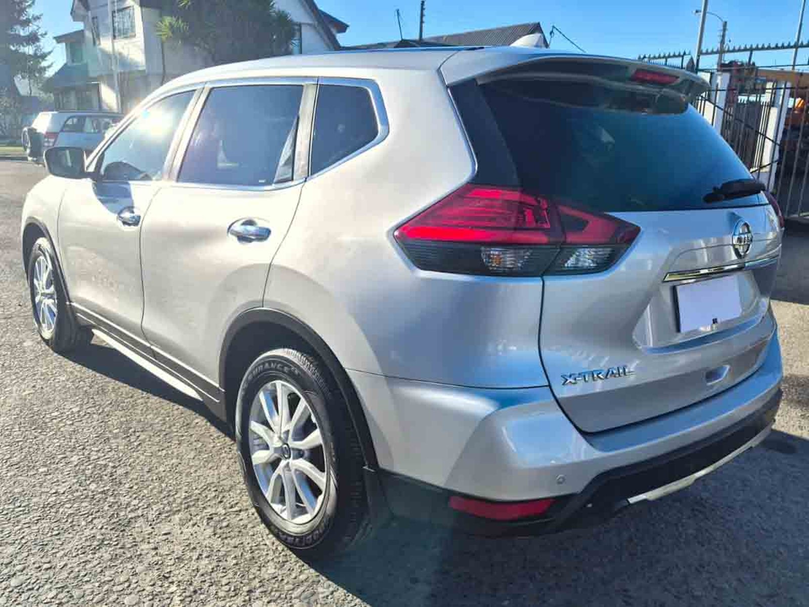 Nissan X TRAIL 2.5 AUT 2019 - Imagen 3 de 8