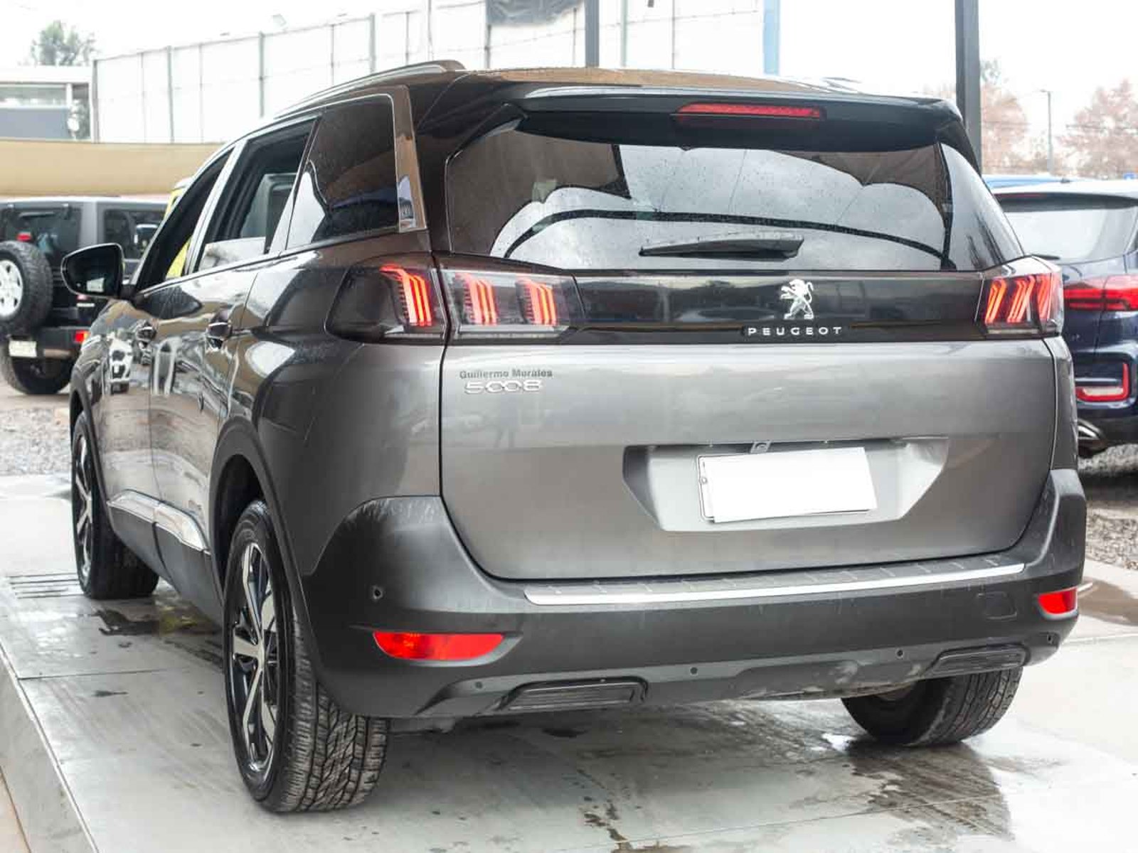Peugeot 5008 ALLURE PACK BLUEHDI 130 EAT8 2024 - Foto 3 de 8