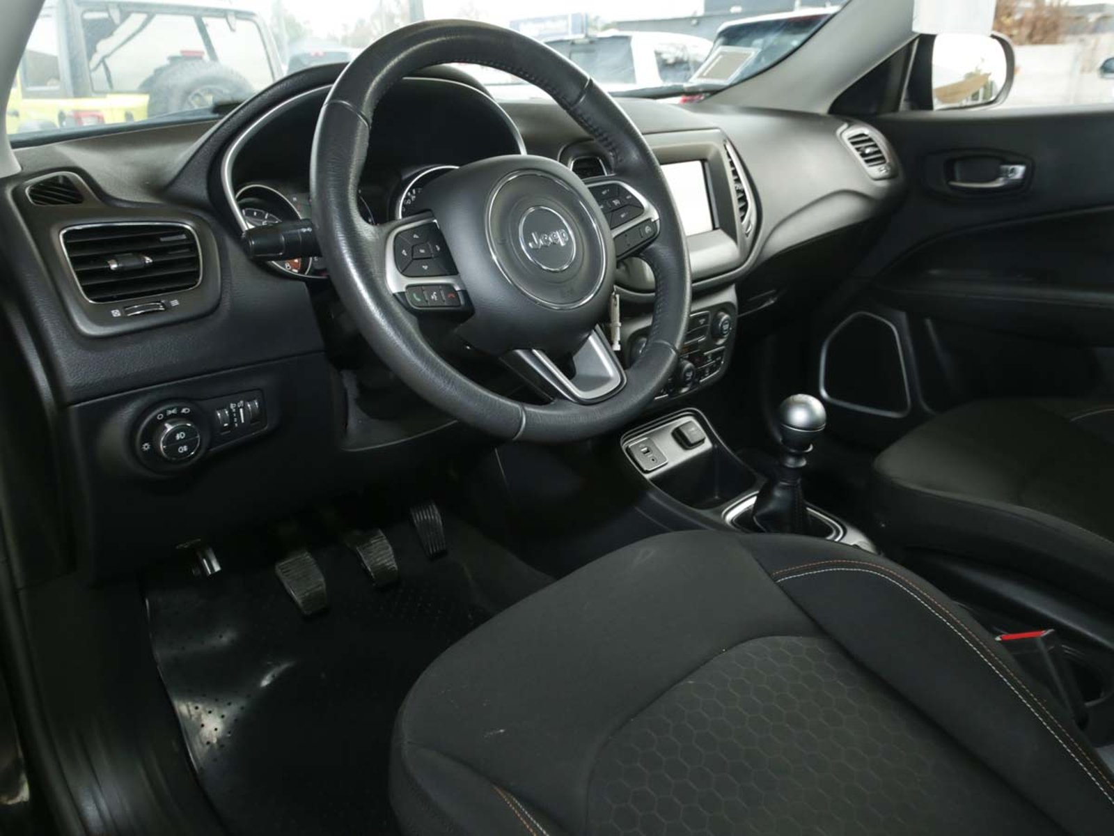 Jeep COMPASS SPORT 2.4 2019 - Imagen 6 de 8