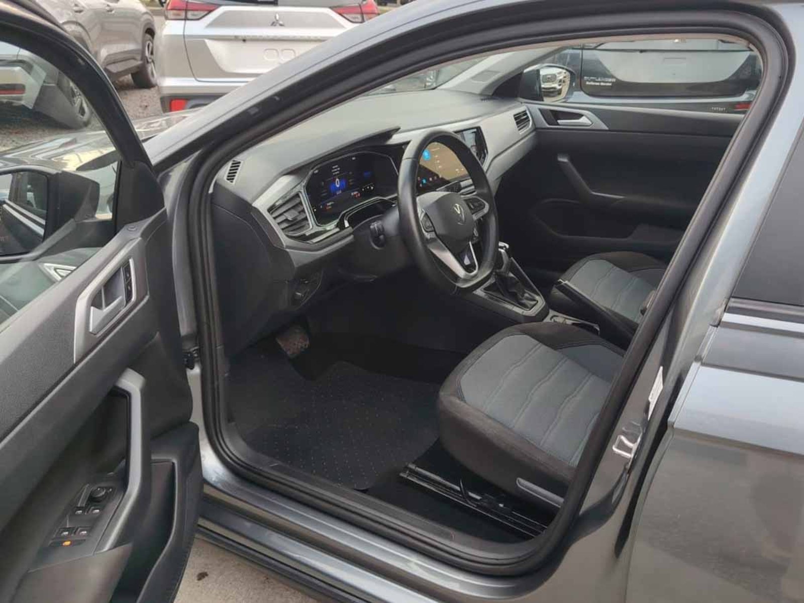 Volkswagen NIVUS TSI 1.0 AUT 2025 - Imagen 6 de 8
