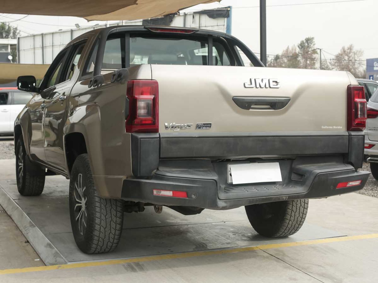 JMC VIGUS 2.4 PLUS DIESEL 2023 - Foto 3 de 8