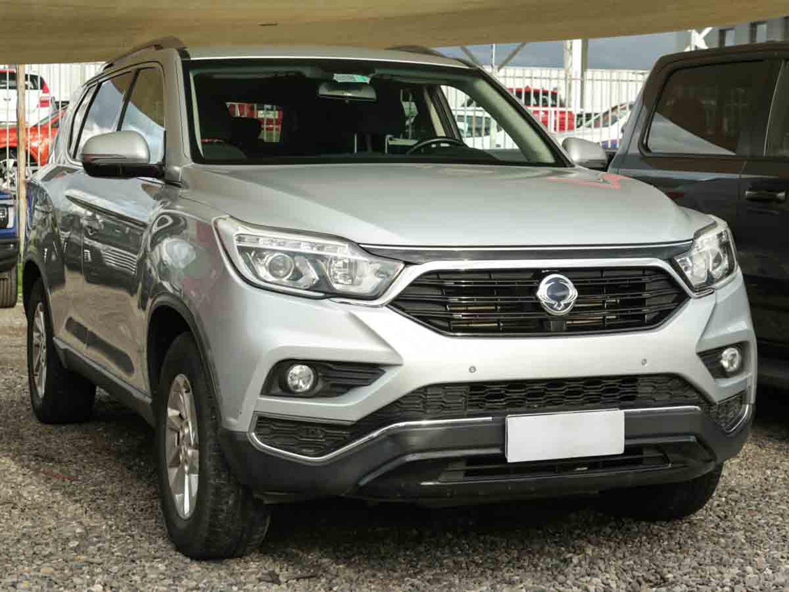 SsangYong NEW REXTON 2.2 AT 4X2 STD 2018 - Foto 2 de 9