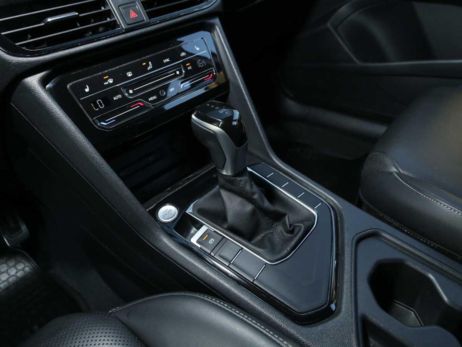 VOLKSWAGEN TAOS TSI 1.4 AT 2025 - Imagen 9 de 14