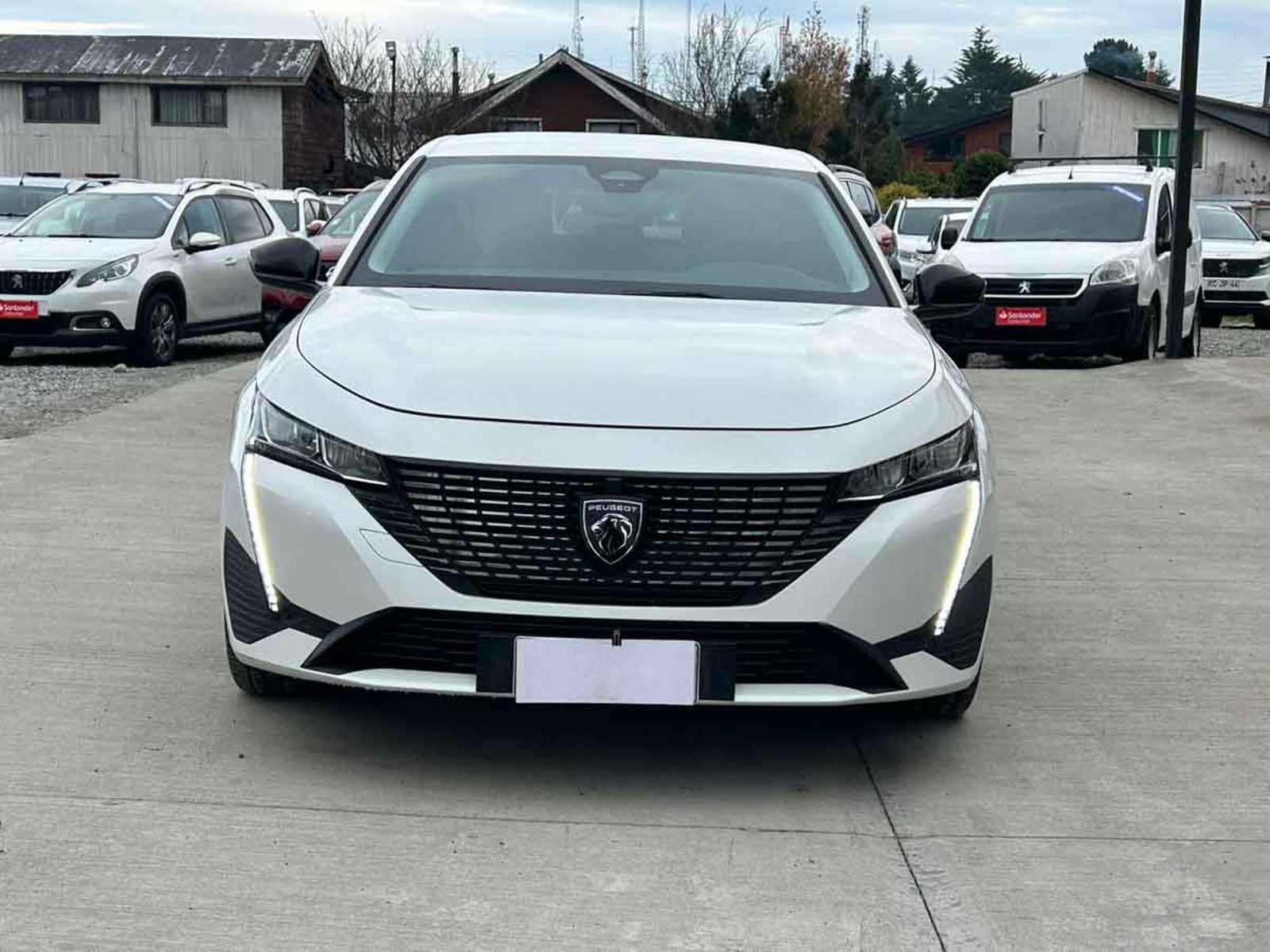 Peugeot 308 ACTIVE PACK 1.2 PURETECH 110HP 2024 - Foto 2 de 20
