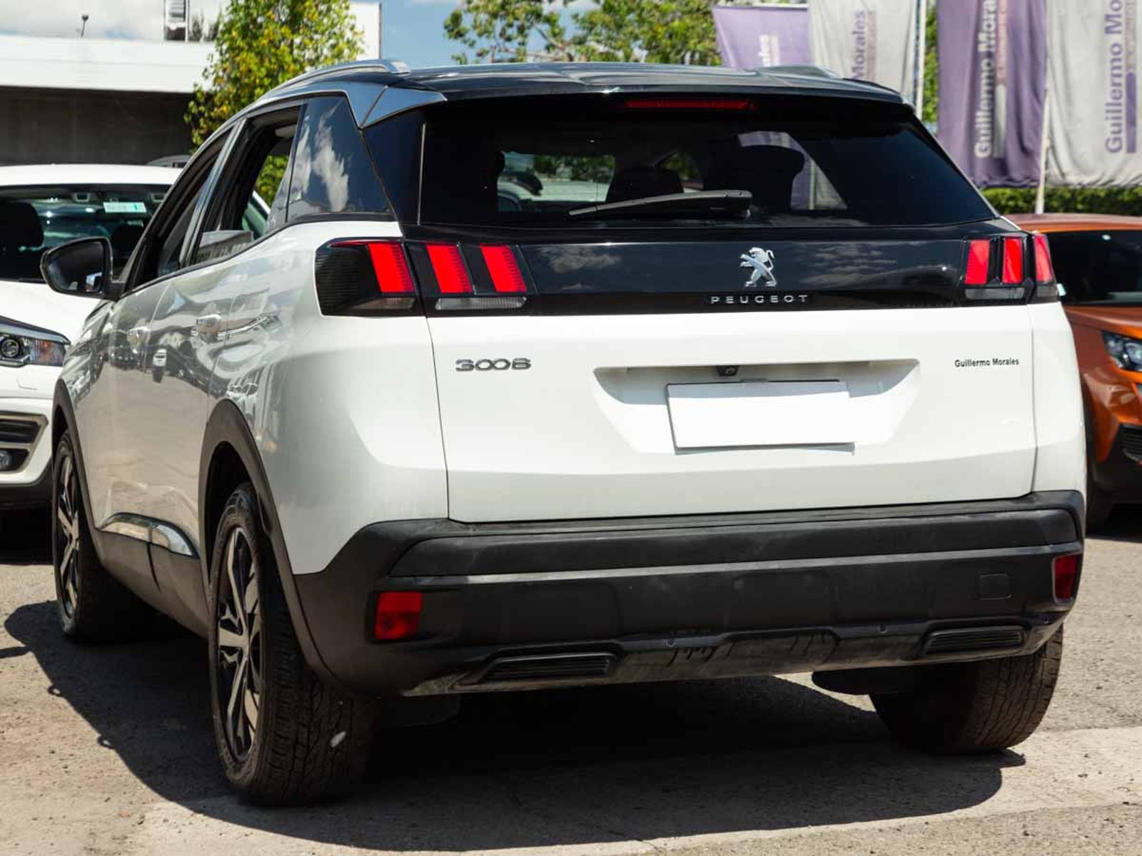 Peugeot 3008 ALLURE PACK BLUEHDI 130 EAT8 2024 - Foto 4 de 13