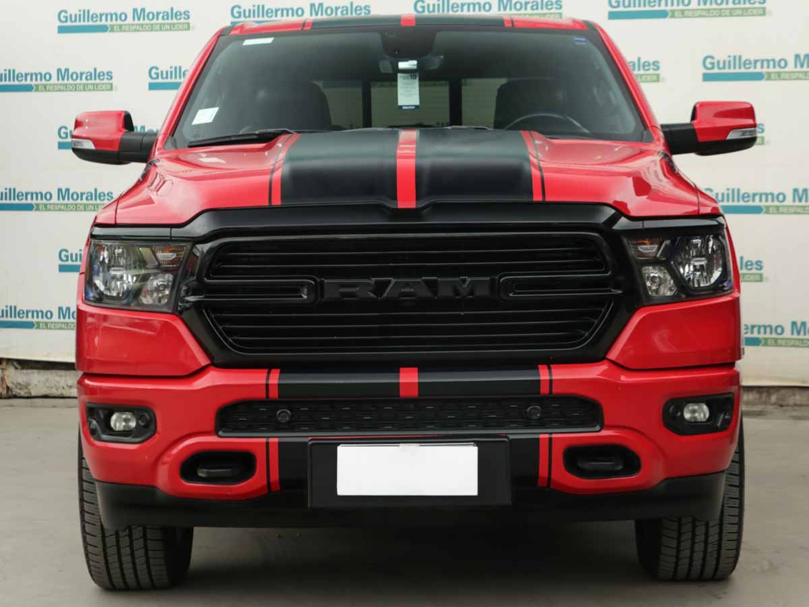 RAM 1500 BIG HORN CREW CAB 4X4 3.6 AUT 2021 - Foto 2 de 14