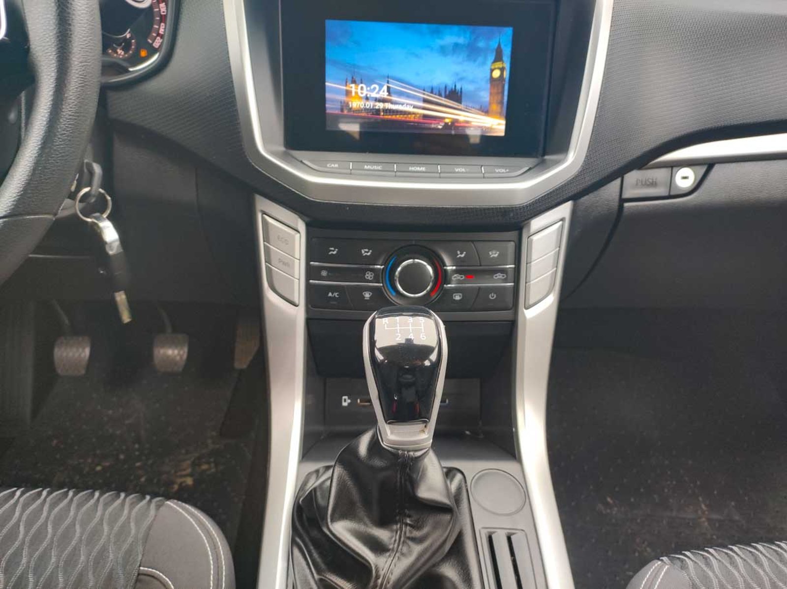 MAXUS T60 DCAB 2.8 2023 - Imagen 8 de 13