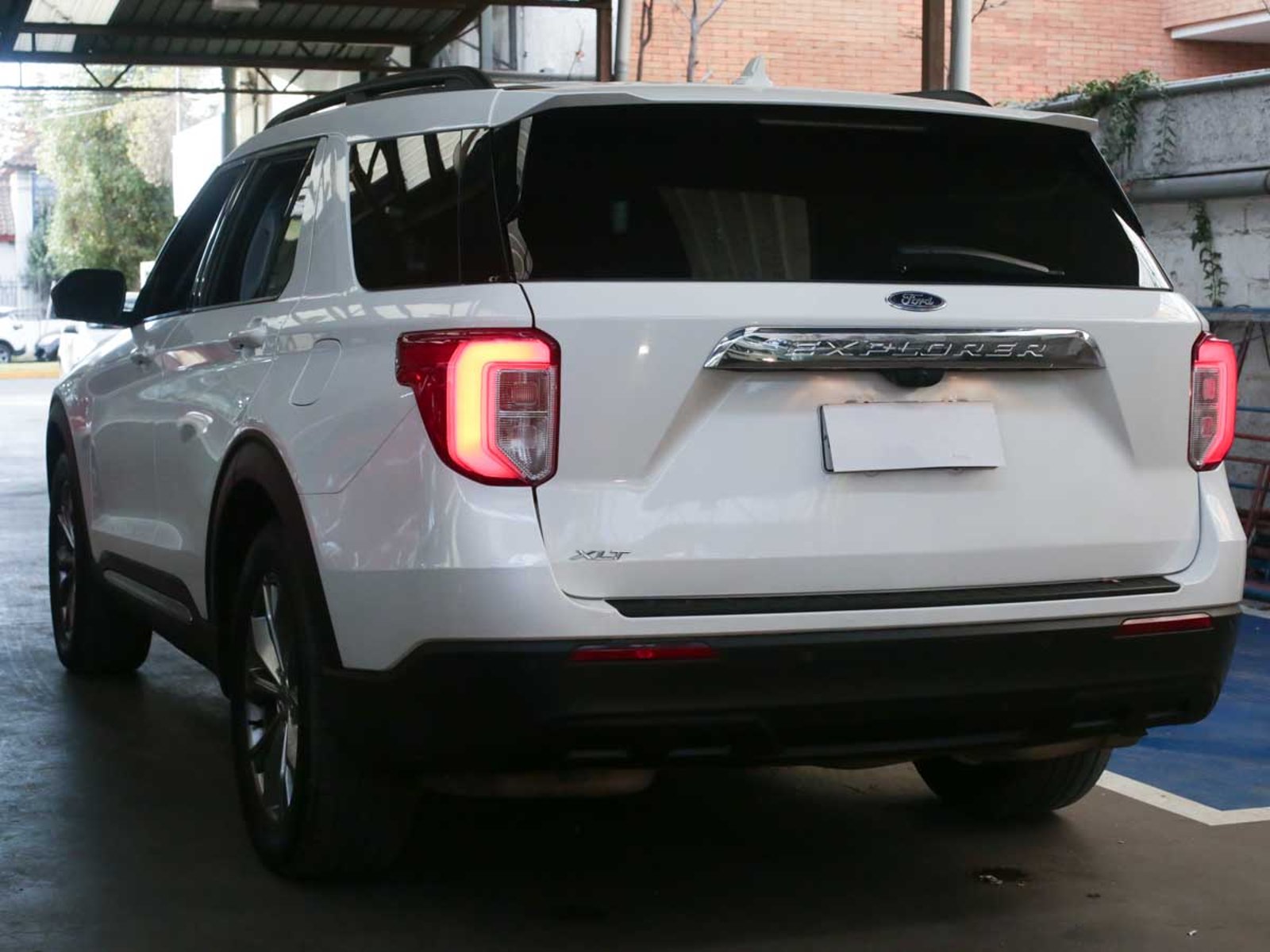 Ford EXPLORER ECOBOOST 2.3 4X2 AT 2023 - Foto 3 de 8