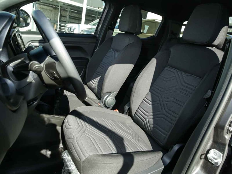 RAM 700 BIGHORN CREW CAB 1.3 MT 2026 - Imagen 7 de 8