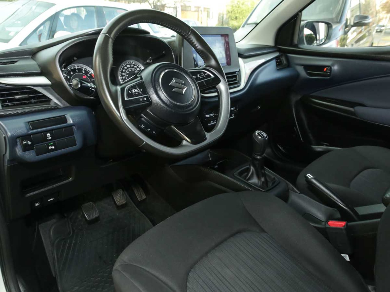 Suzuki BALENO 4X2 1.5 2025 - Imagen 6 de 8