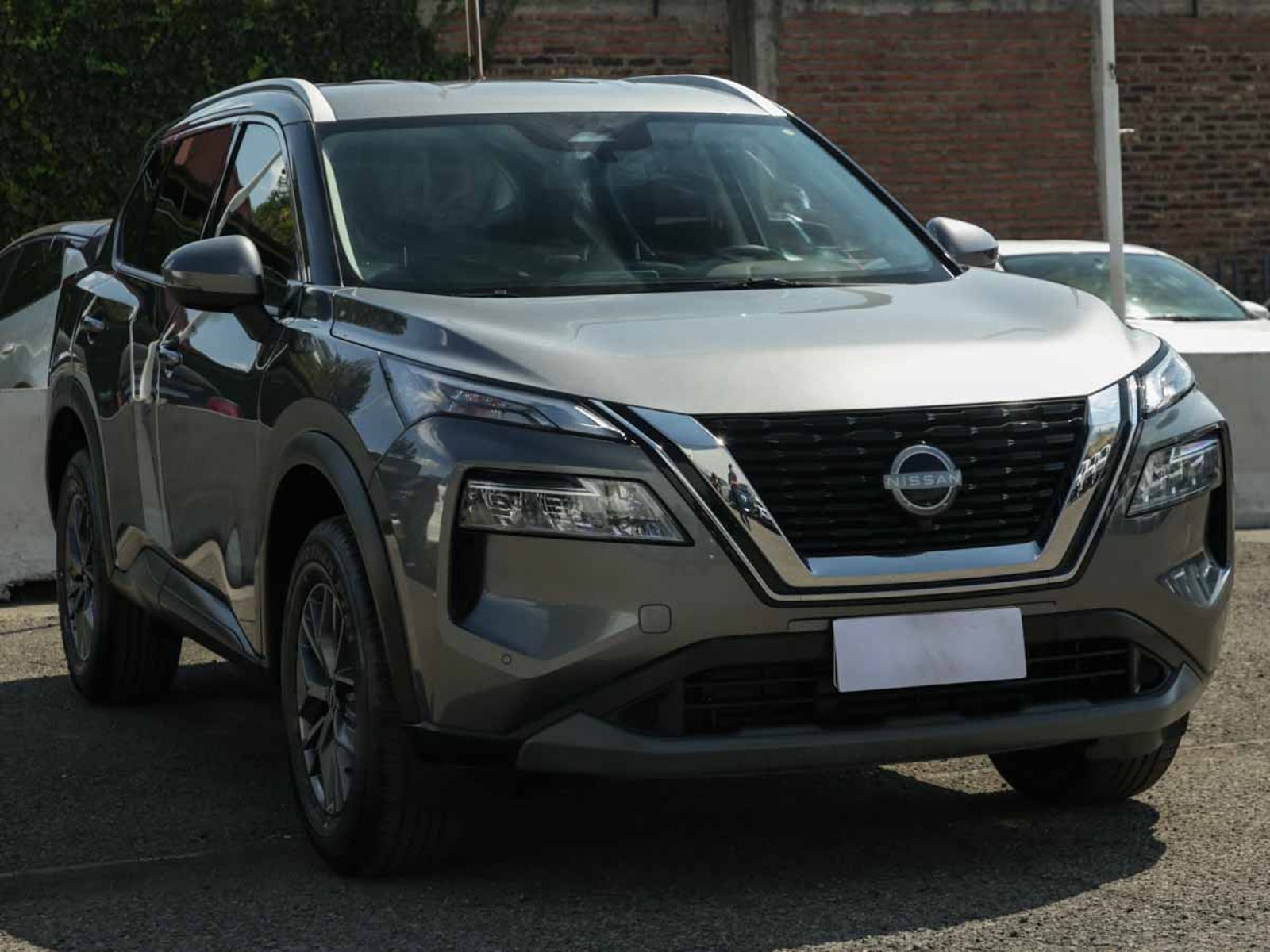 Nissan XTRAIL SENSE CVT 3R 2026 - Foto 2 de 8