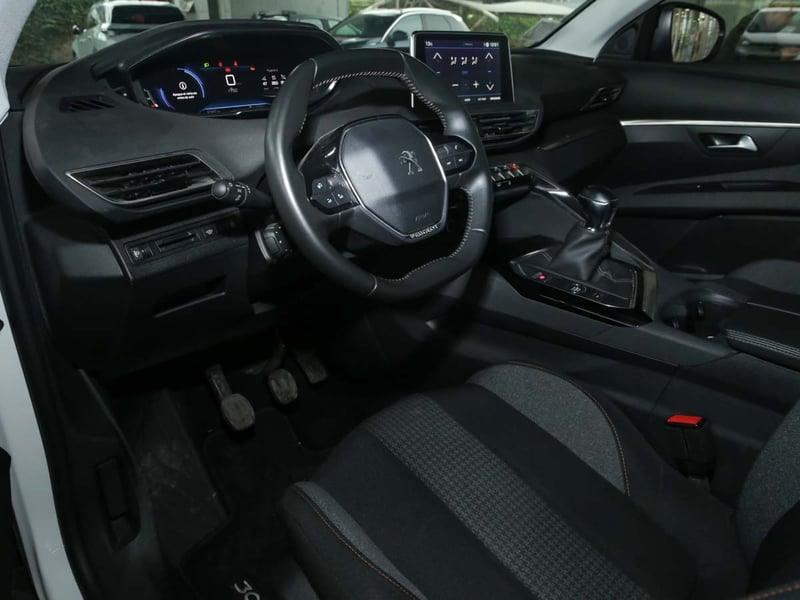 Peugeot 3008 ACTIVE BLUEHDI 1.5 2023 - Imagen 6 de 8