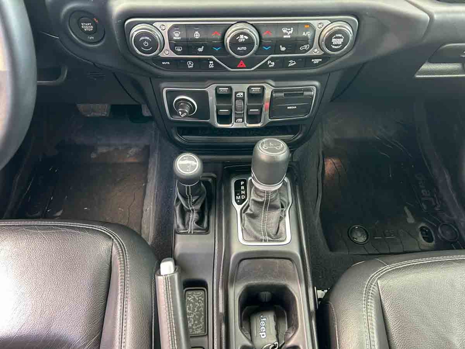 JEEP WRANGLER SAHARA LTD 3.6 AUT 2019 - Imagen 9 de 16