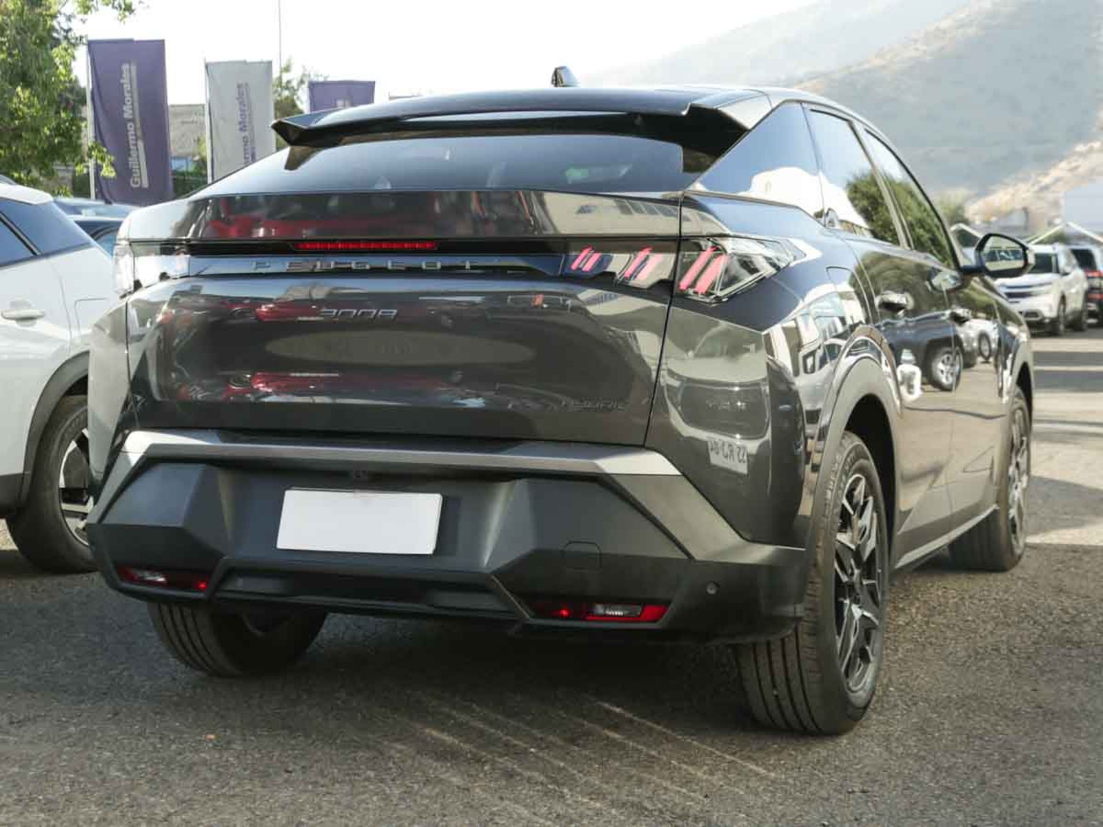 PEUGEOT NEW 3008 ALLURE HYBRID 136HP AT 2026 - Imagen 6 de 13
