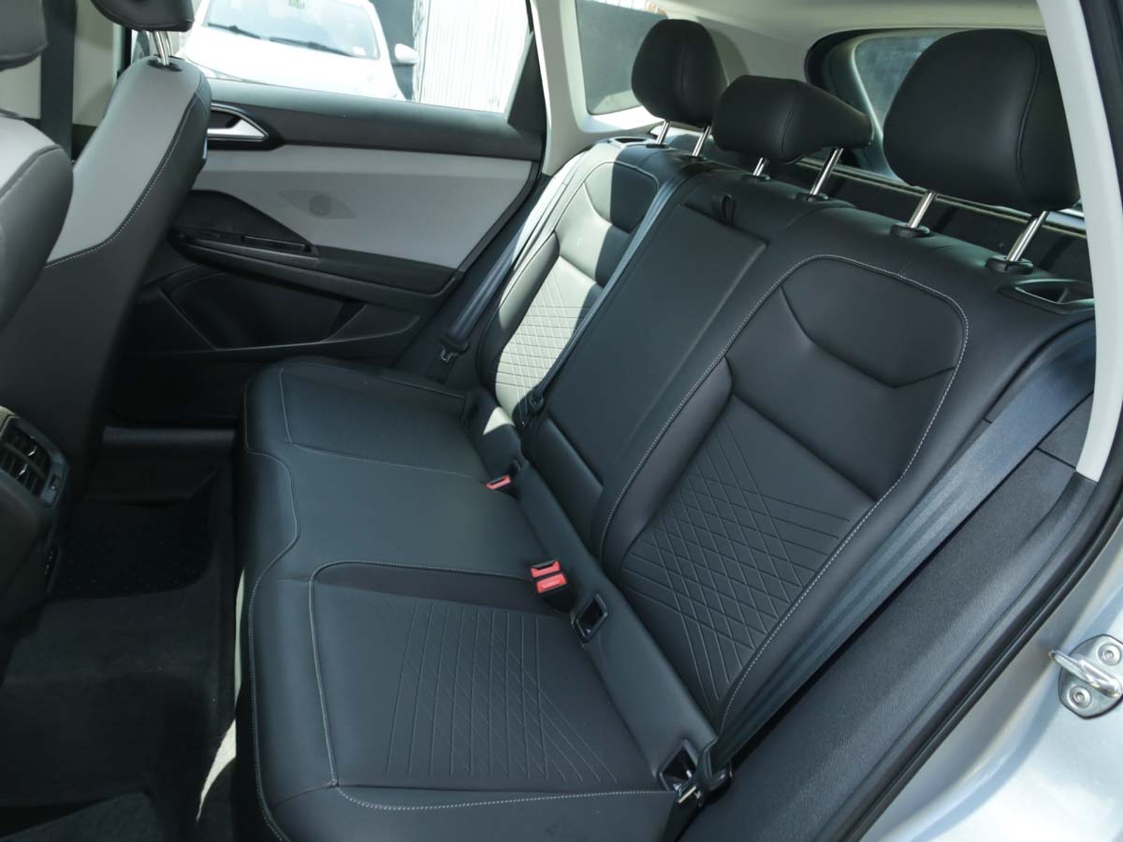 VOLKSWAGEN TAOS TSI 1.4 AT 2026 - Imagen 11 de 13