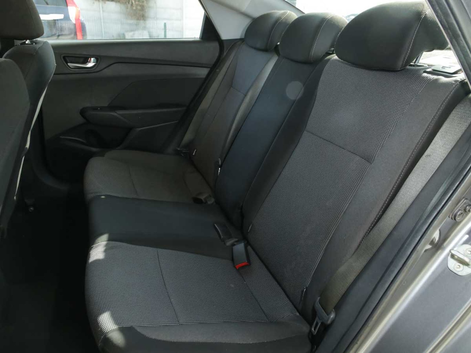 Hyundai ACCENT HCI 1.4 MT PLUS 2023 - Imagen 8 de 8