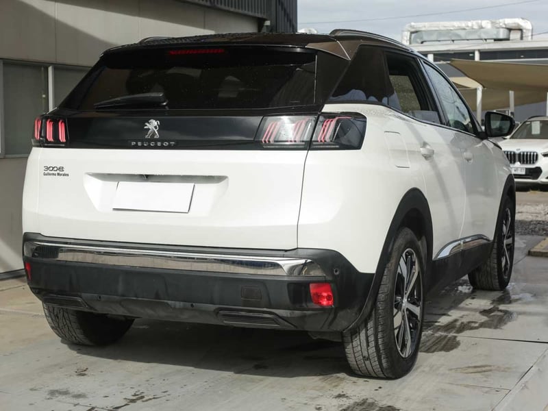 Peugeot 3008 BLUE HDI 130 EAT 8 1.5 AUT 2024 - Imagen 4 de 8