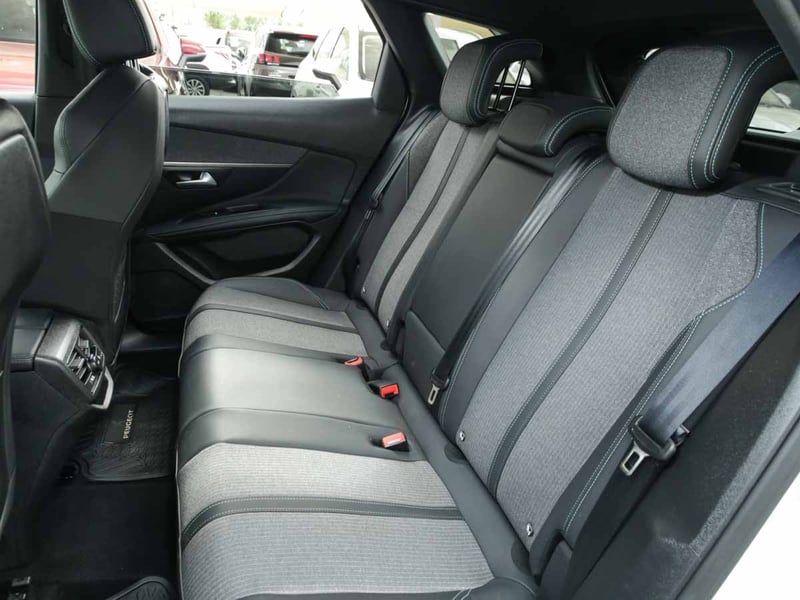 Peugeot 3008 ALLURE PACK BLUEHDI 130 EAT8 2024 - Imagen 8 de 8