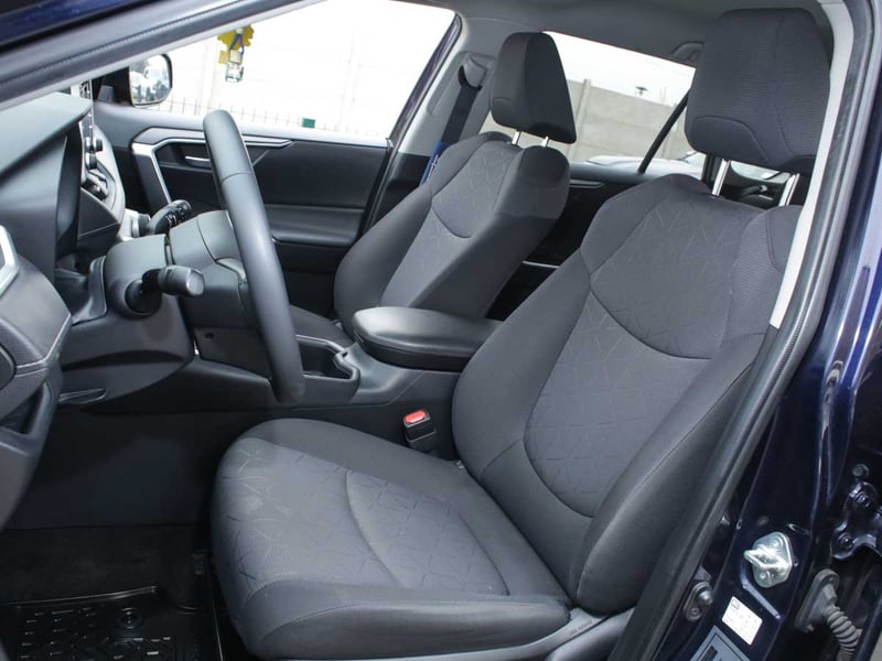 Toyota NEW RAV4 XLE CVT 2.0 2022 - Imagen 7 de 8