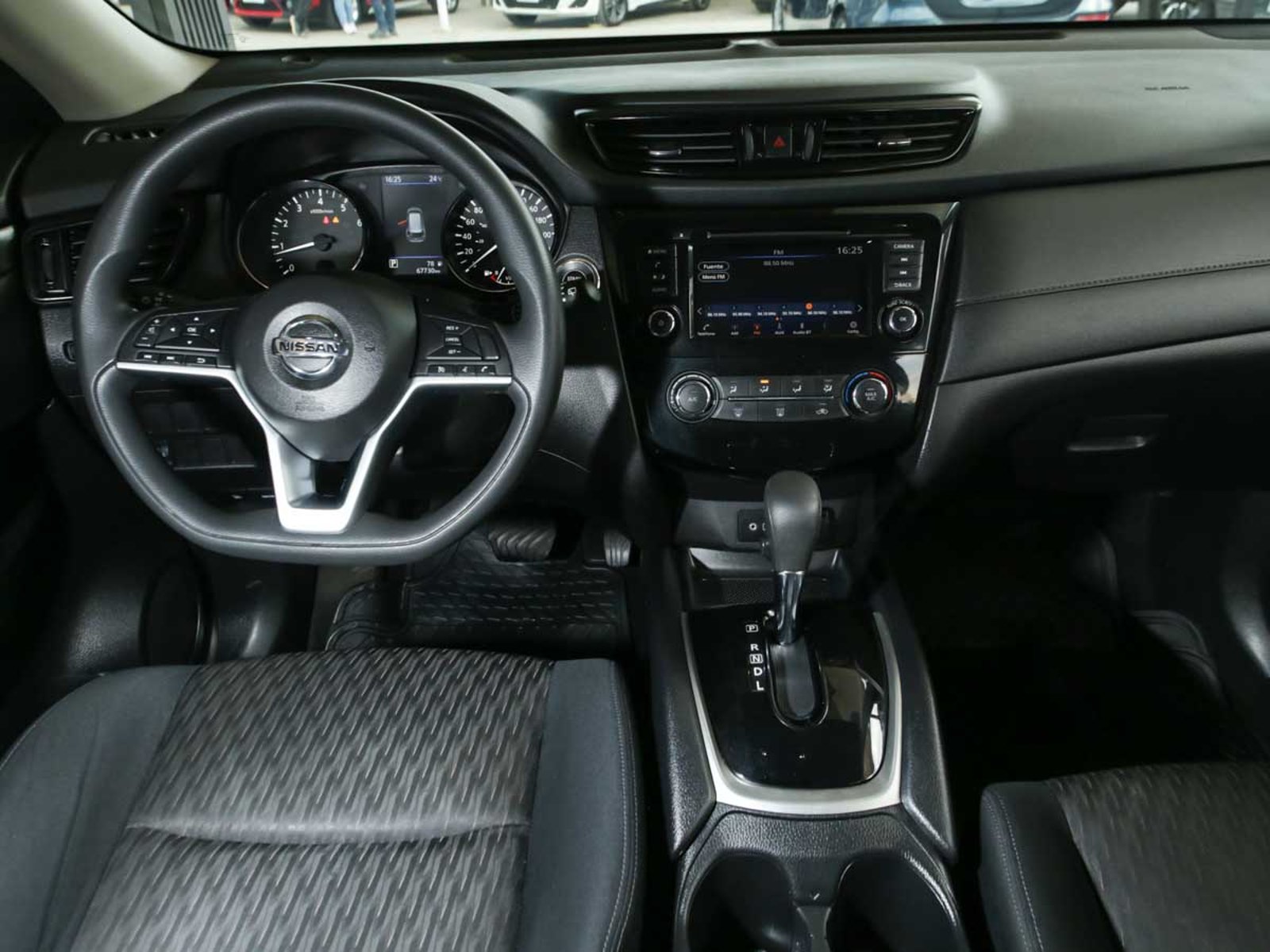 NISSAN X TRAIL 2.5 AUT 2021 - Imagen 13 de 14