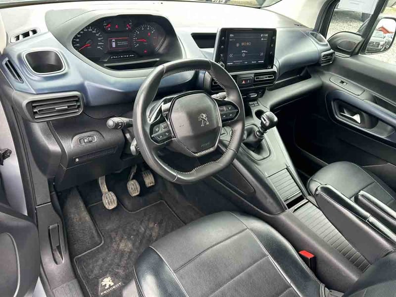 Peugeot RIFTER ALLURE BLUEHDI 1.5 2023 - Imagen 6 de 8