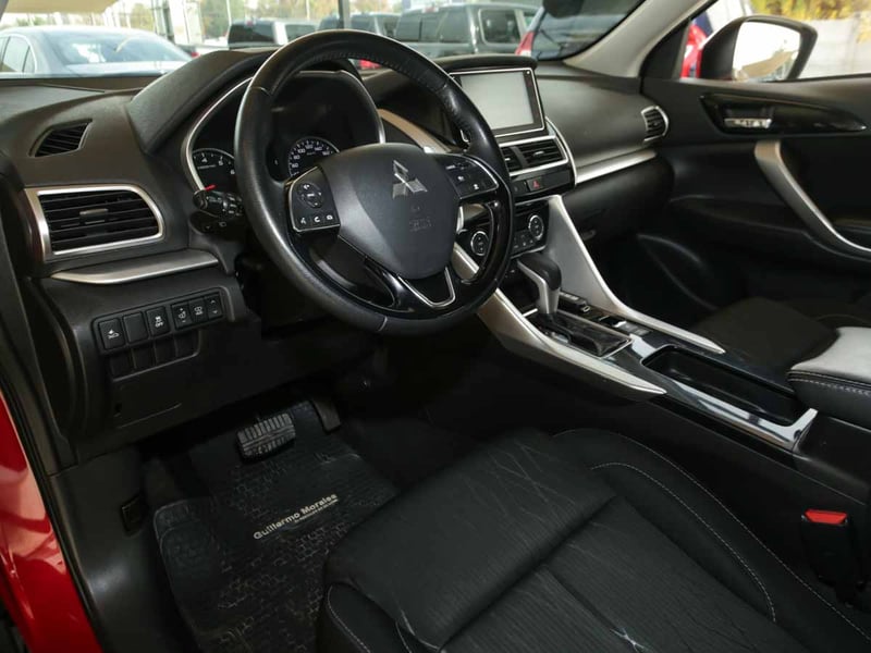 Mitsubishi ECLIPSE CROSS RS 1.5 4X2 AT 2019 - Imagen 6 de 8