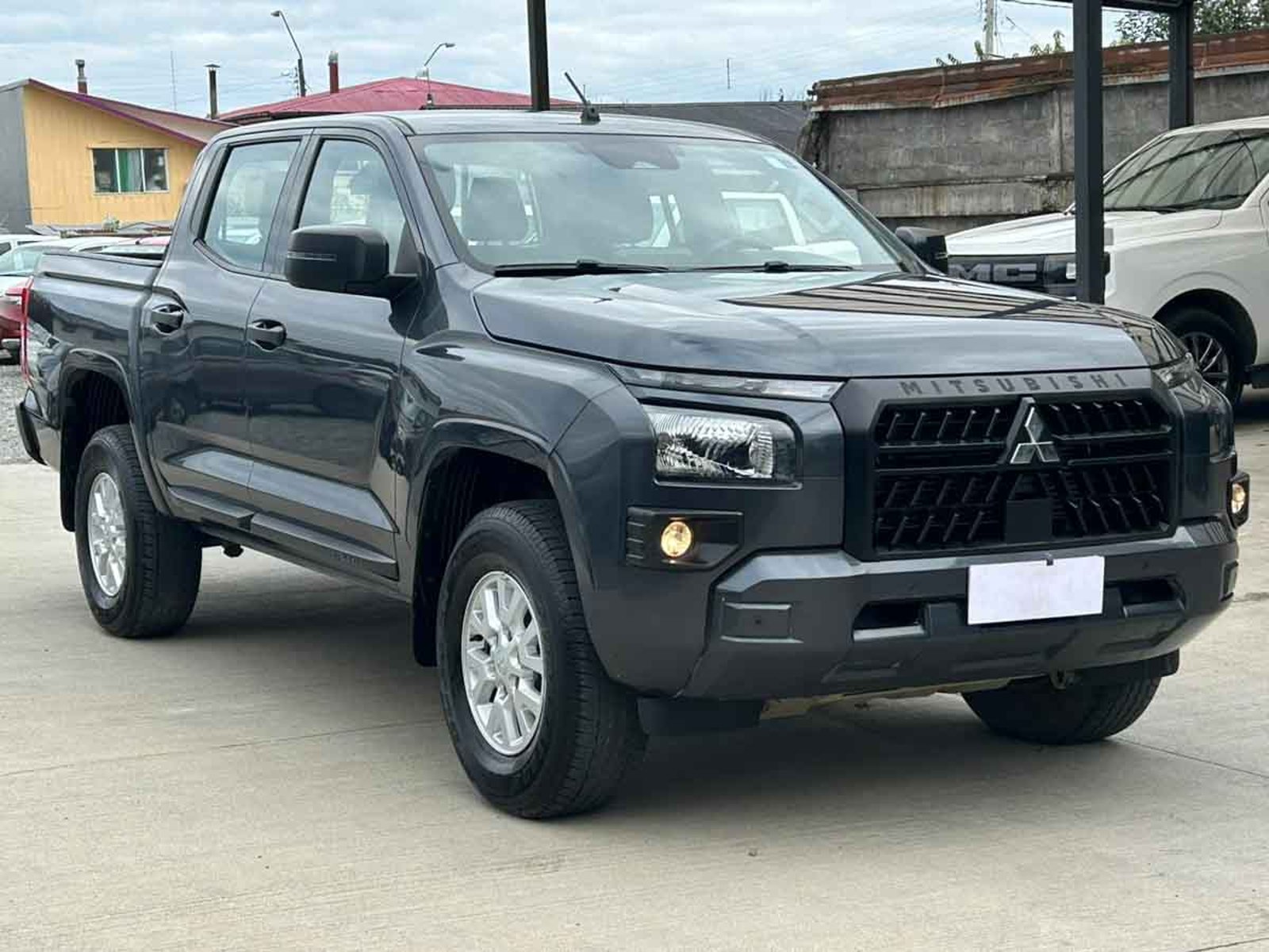 MITSUBISHI NEW L200 KATANA XR E6 (ADAS) 2025 - Foto 3 de 16