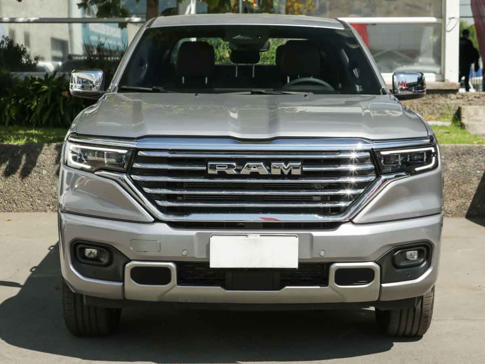 RAM RAMPAGE LARAMIE 2.2 DIESEL 200 HP 4X4 AT 2026 - Foto 2 de 14
