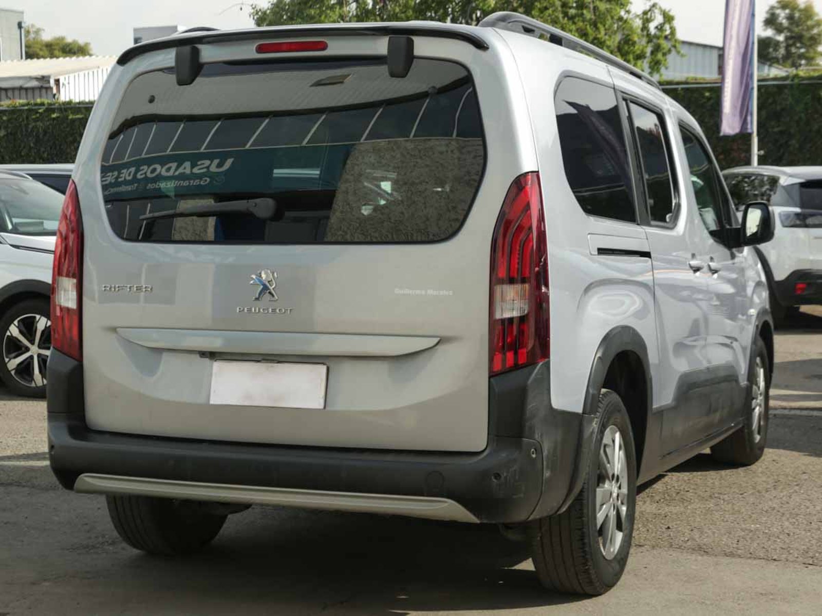 Peugeot RIFTER ALLURE BLUEHDI 130 EAT8 2023 - Imagen 4 de 8