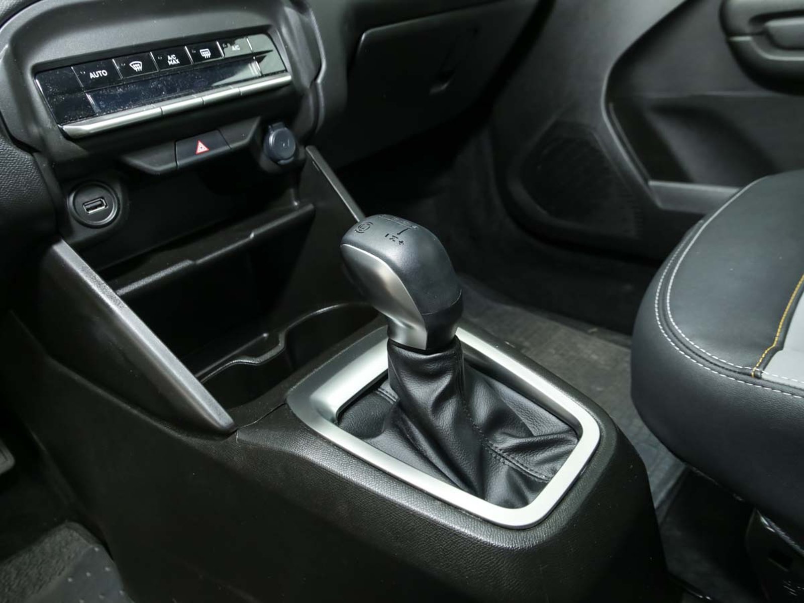 CITROEN BASALT SHINE TURBO 125HP AT 2026 - Imagen 8 de 12