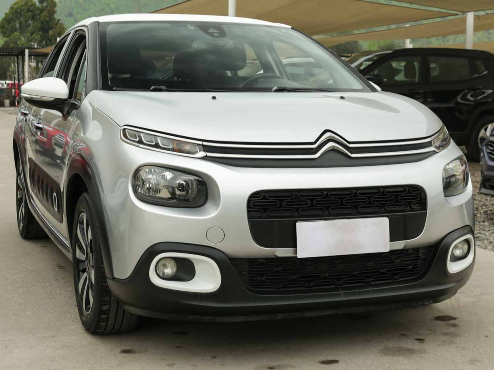 Citroën C3 HB 5P 1.2 2020 - Foto 2 de 8