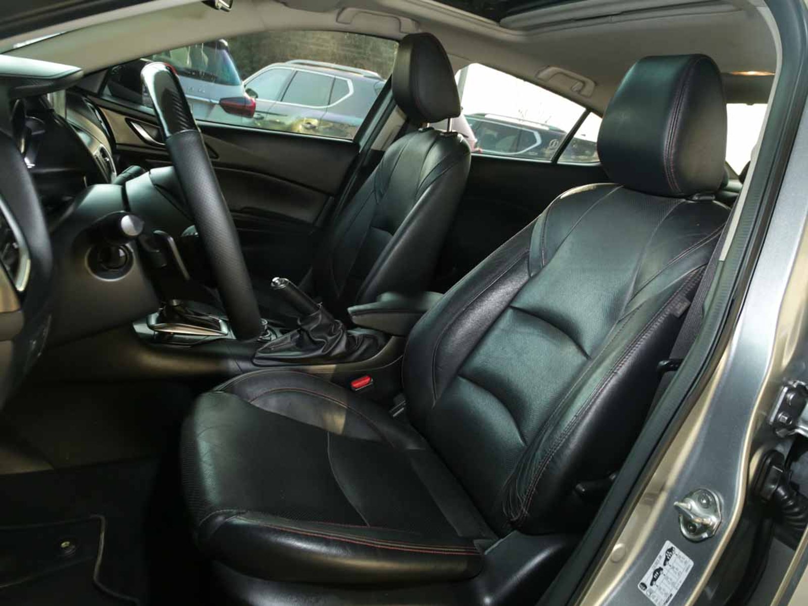Mazda NEW 3 GT SR 2.5 AUT 2016 - Imagen 7 de 8