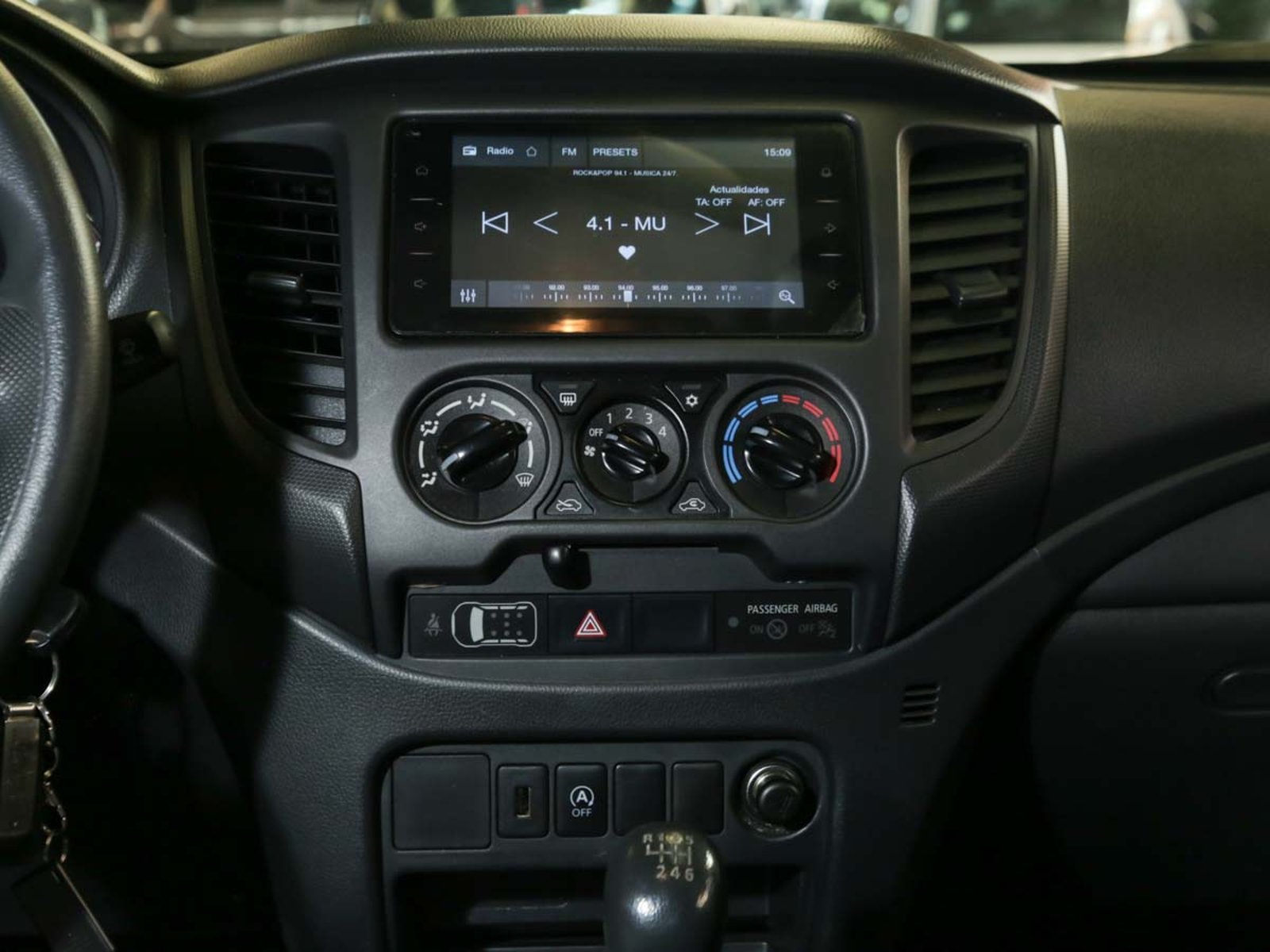 MITSUBISHI L-200 WORK CRM MEC  D/C 4X2 TD E5 2024 - Imagen 14 de 14