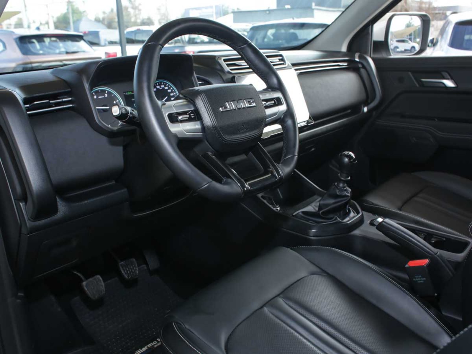 JMC GRAND AVENUE 4X4 MT 2026 - Imagen 6 de 8