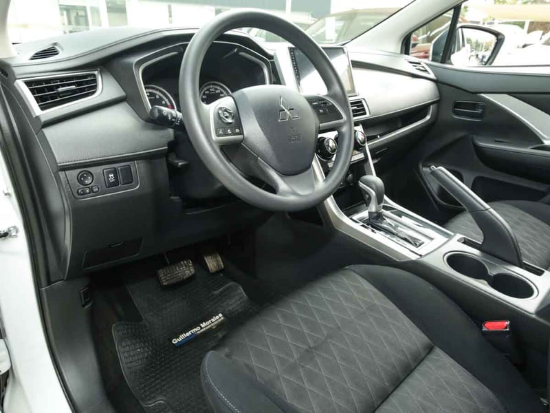 Mitsubishi XPANDER AT GLX 2026 - Imagen 6 de 9