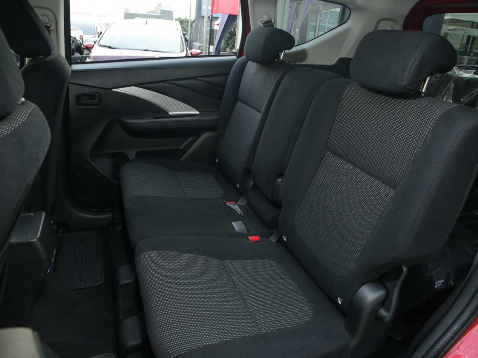 Mitsubishi XPANDER MT GL 2025 - Imagen 7 de 8