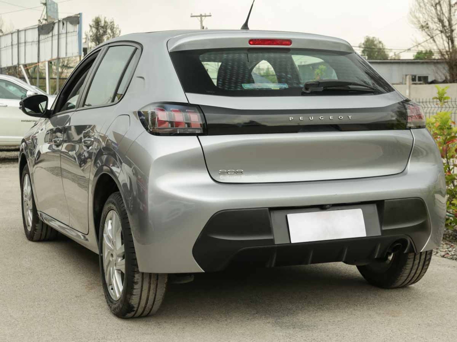 Peugeot 208 1.2 2024 - Foto 3 de 8