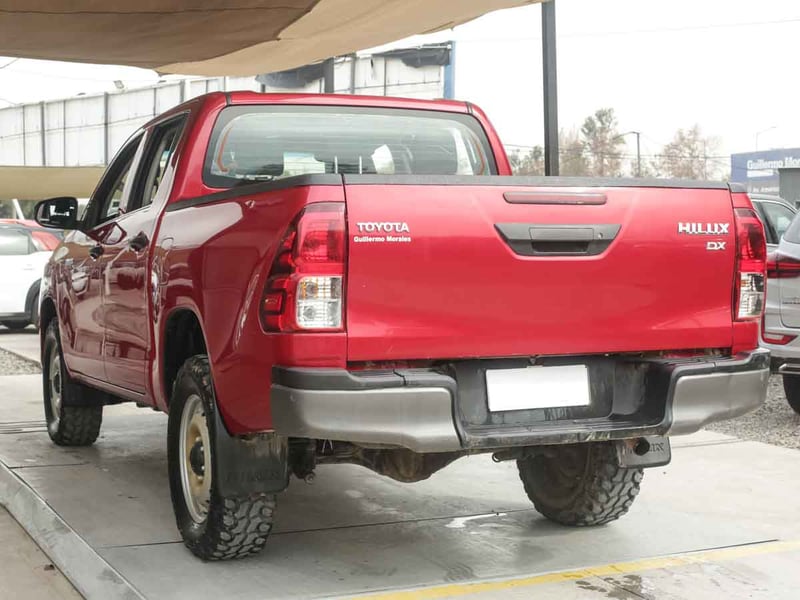 Toyota HILUX DCAB MT 4X4 2.4 2024 - Imagen 3 de 8